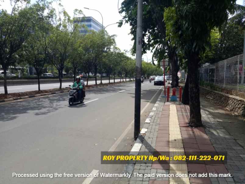 dijual tanah jl raya pramuka cempaka