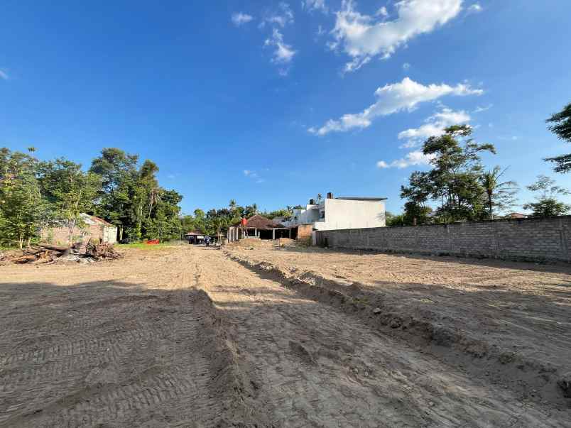 dijual tanah karanganyar utara sd model