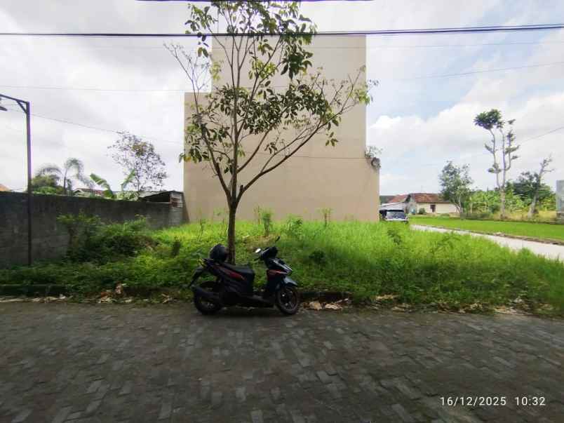 dijual tanah stadion