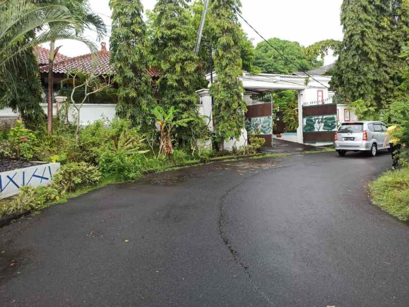 dijual villa mumbul nusa dua kec kuta