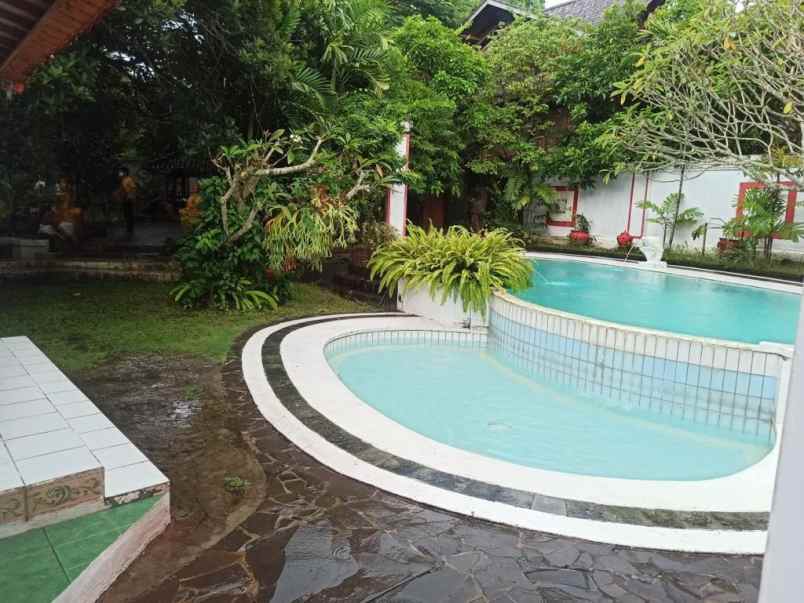 dijual villa mumbul nusa dua kec kuta