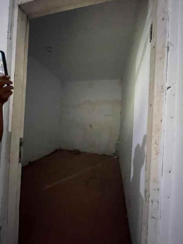 disewakan ruko gudang kantor raya jemursari