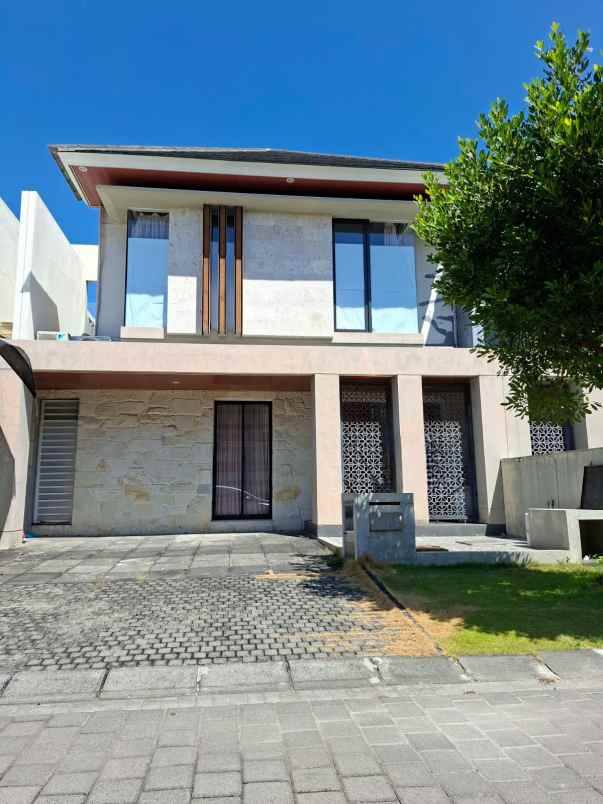 disewakan rumah babatan pantai