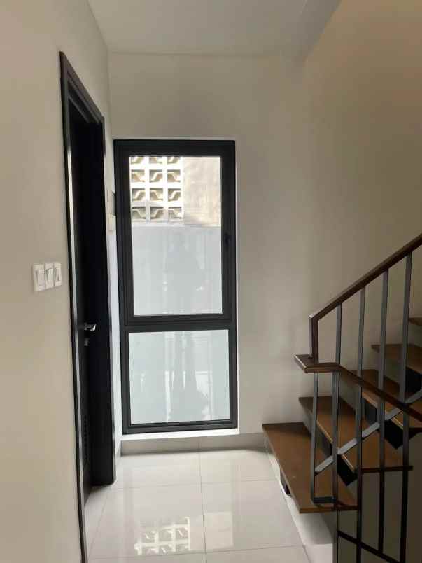 disewakan rumah cluster wisteria metland