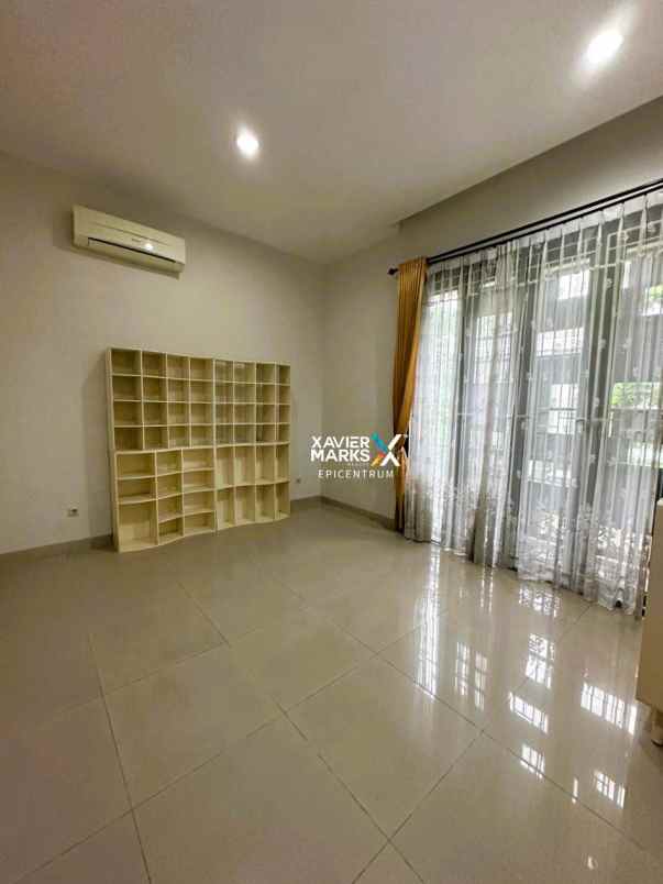 disewakan rumah dian istana