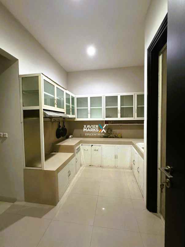 disewakan rumah dian istana