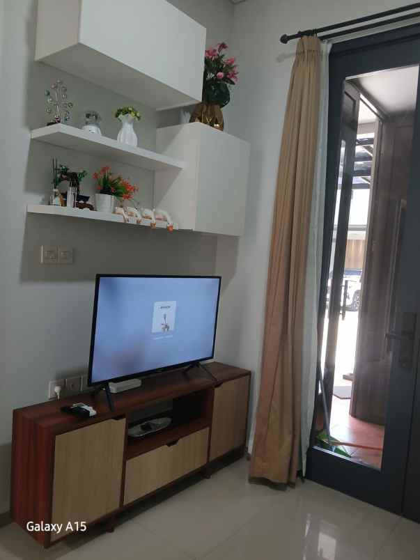 disewakan rumah discovery bintaro