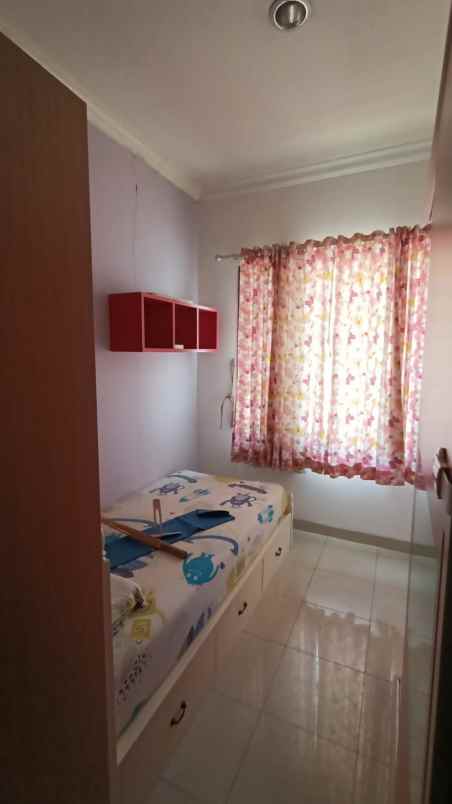 disewakan rumah jalan katamaran indah