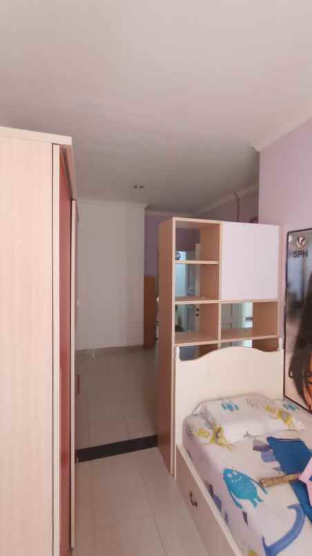 disewakan rumah jalan katamaran indah