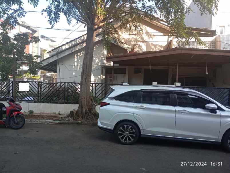 disewakan rumah kelapa nias kelapa gading