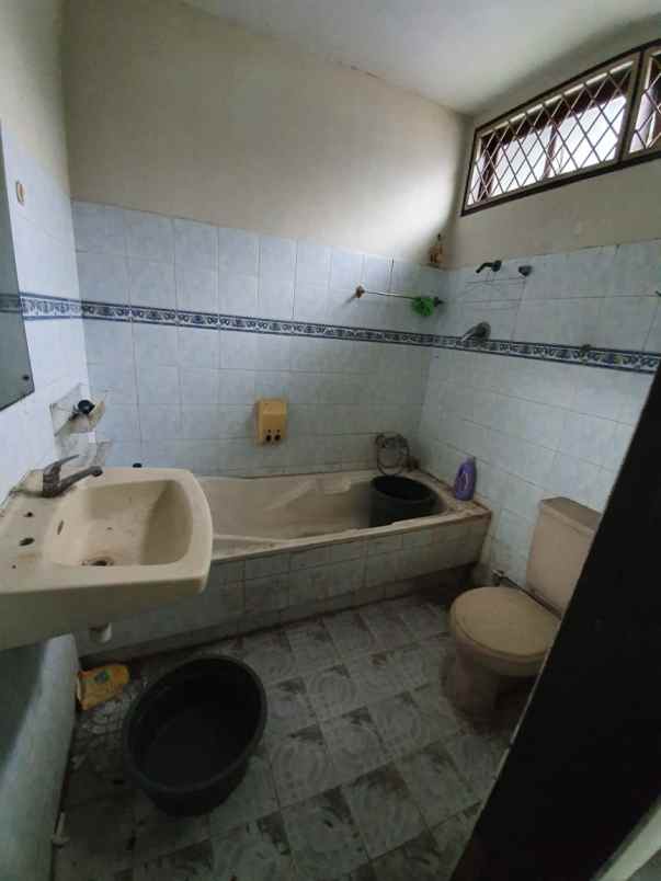 disewakan rumah kelapa nias kelapa gading