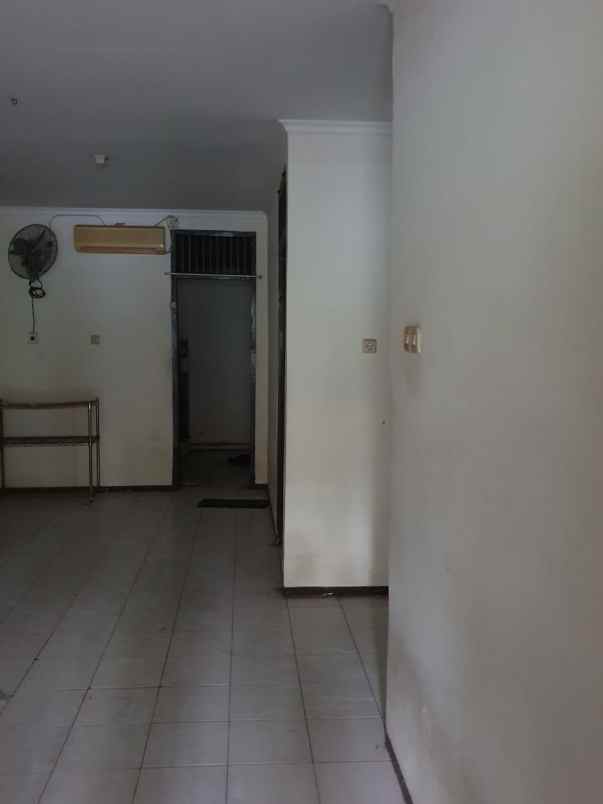 disewakan rumah kelapa nias kelapa gading