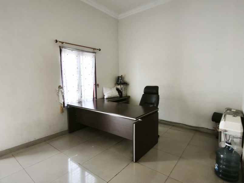 disewakan rumah komplek cemara asri jalan
