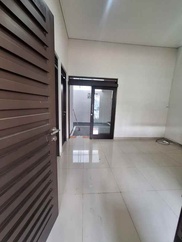 disewakan rumah komplek grand sharon