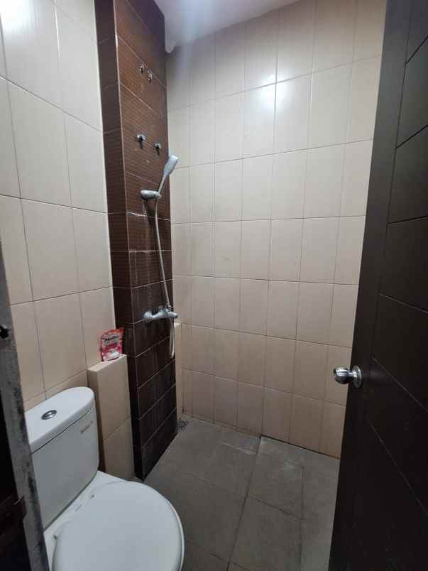 disewakan rumah komplek grand sharon