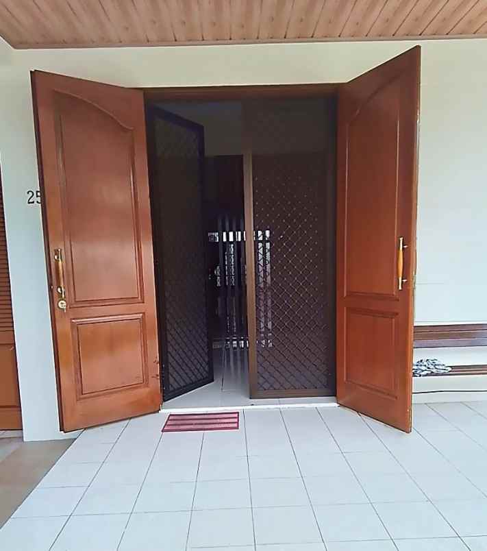 disewakan rumah komplek lebak bulus