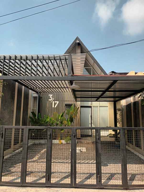 disewakan rumah perumnas minomartani ngaglik