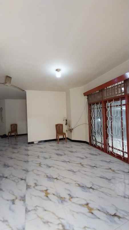 disewakan rumah srengseng kembangan