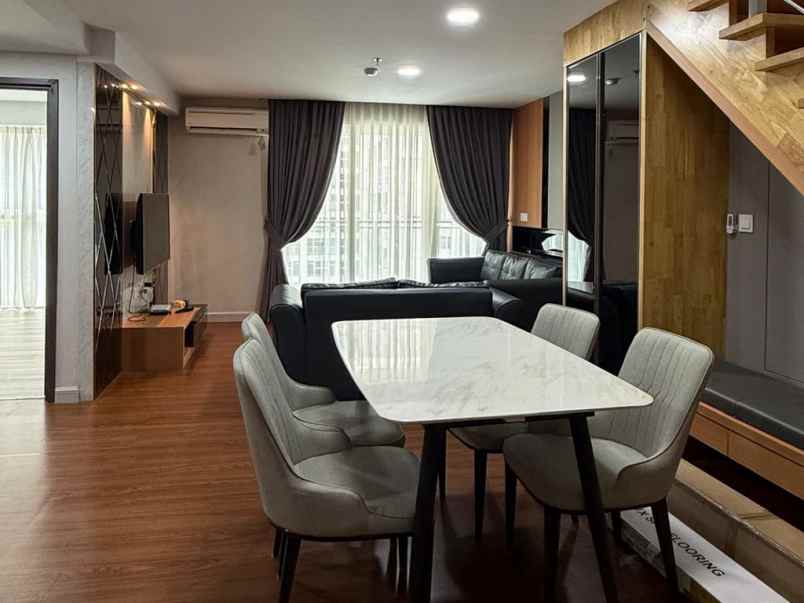disewakan tahunan grand jati junction type mahogany