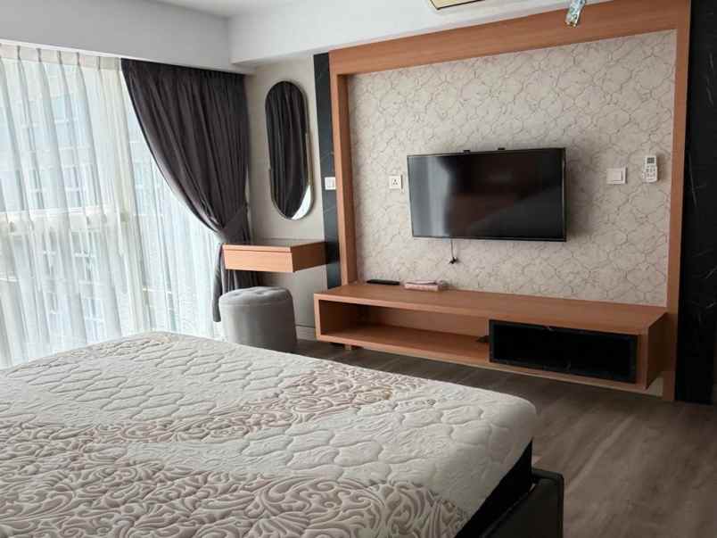 disewakan tahunan grand jati junction type mahogany
