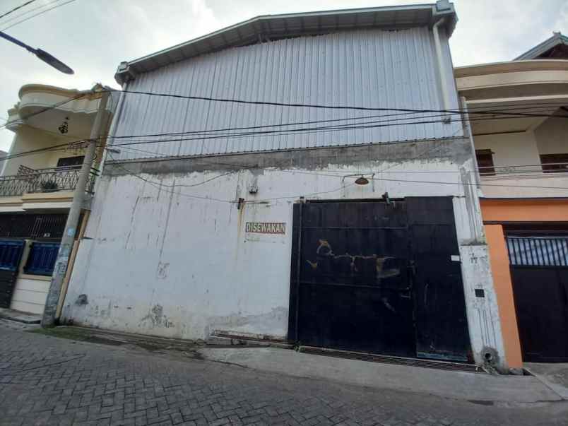 dukuh setro ex workshop row jalan 2 mobil
