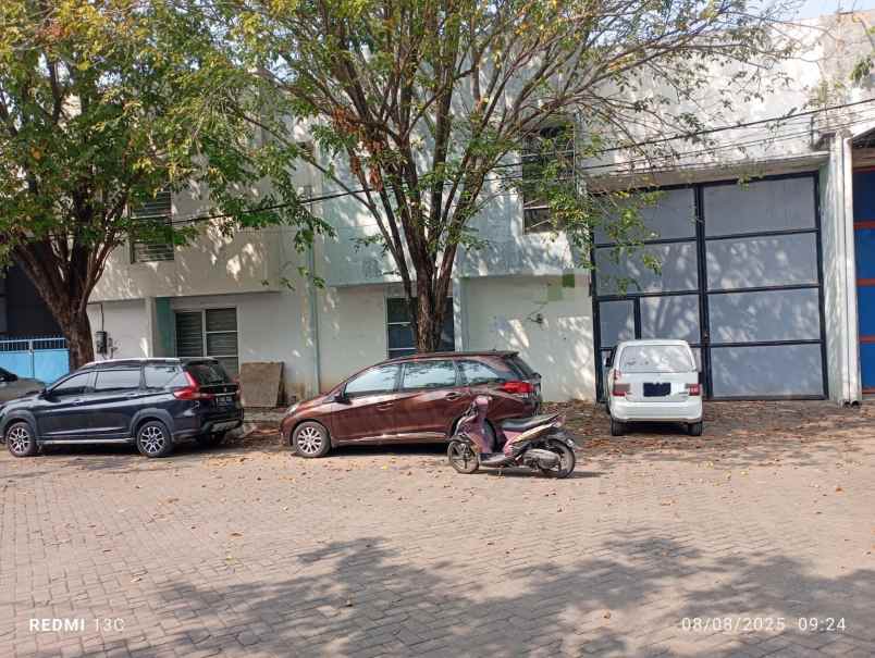 gudang di safe and lock lingkar timur sidoarjo nego