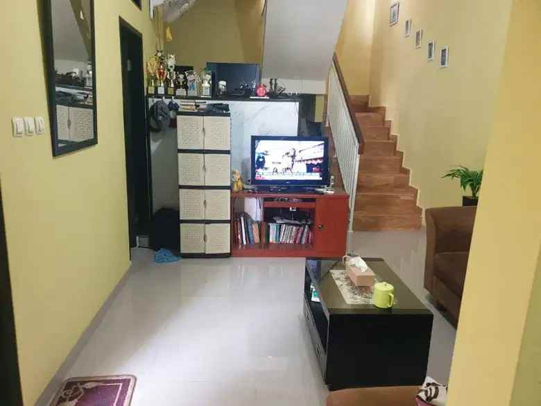 jual cepat rumah hunian asri lokasi di joglo