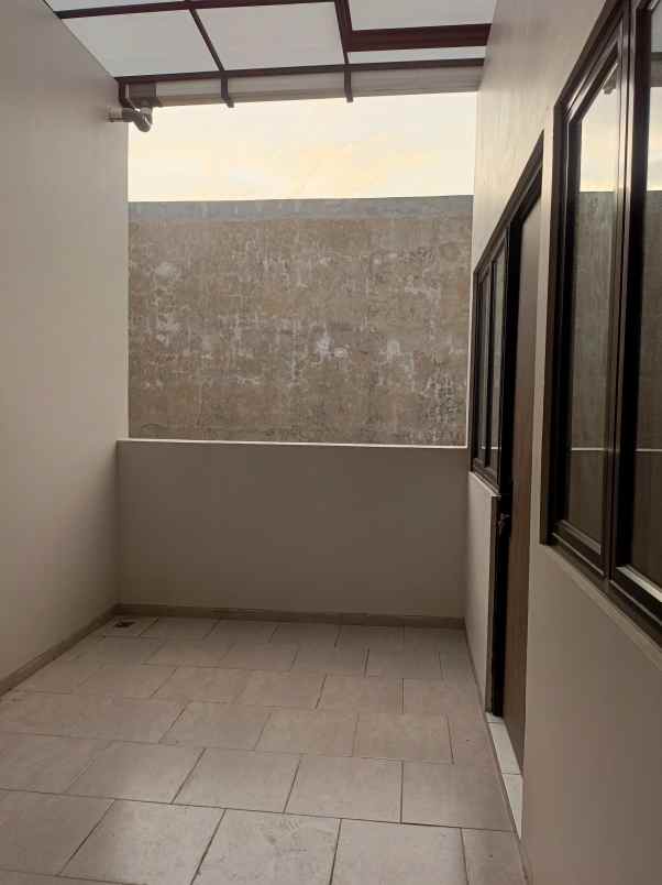 jual rumah baru kav dki meruya utara jak bar