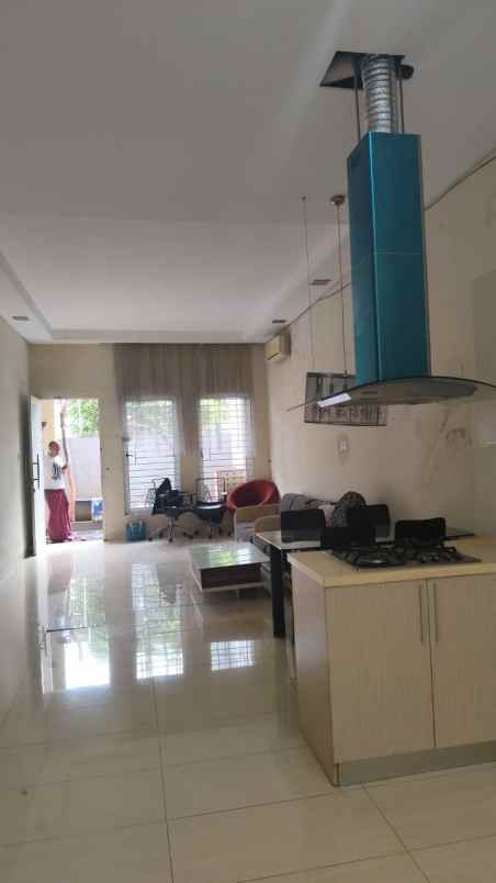 jual rumah furnished jl mangga duri kepa jak bar