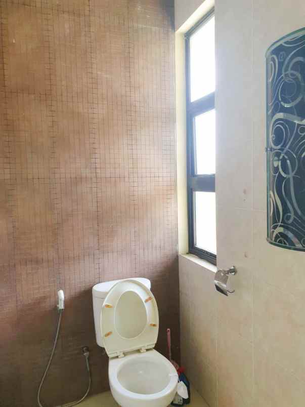 jual rumah legenda wisata cibubur nagrak bogor
