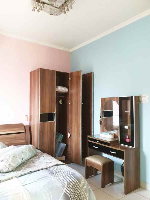 jual rumah legenda wisata cibubur nagrak bogor