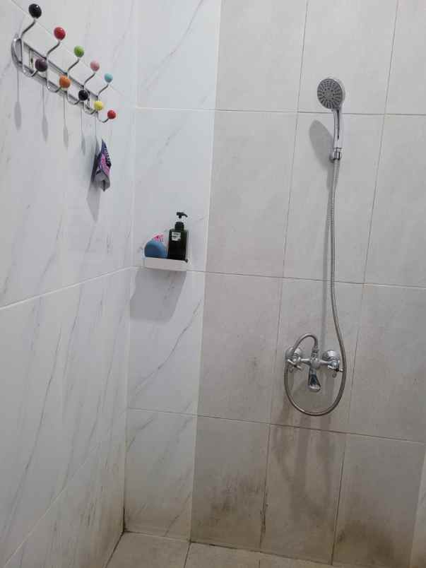 jual rumah siap huni raffles hills cibubur