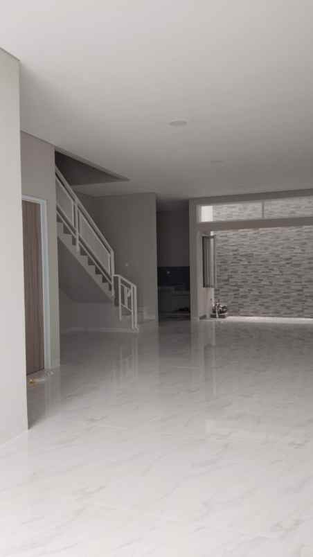 jual rumah taman ratu jak bar