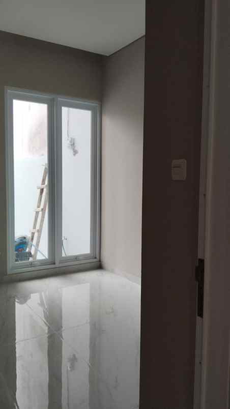 jual rumah taman ratu jak bar