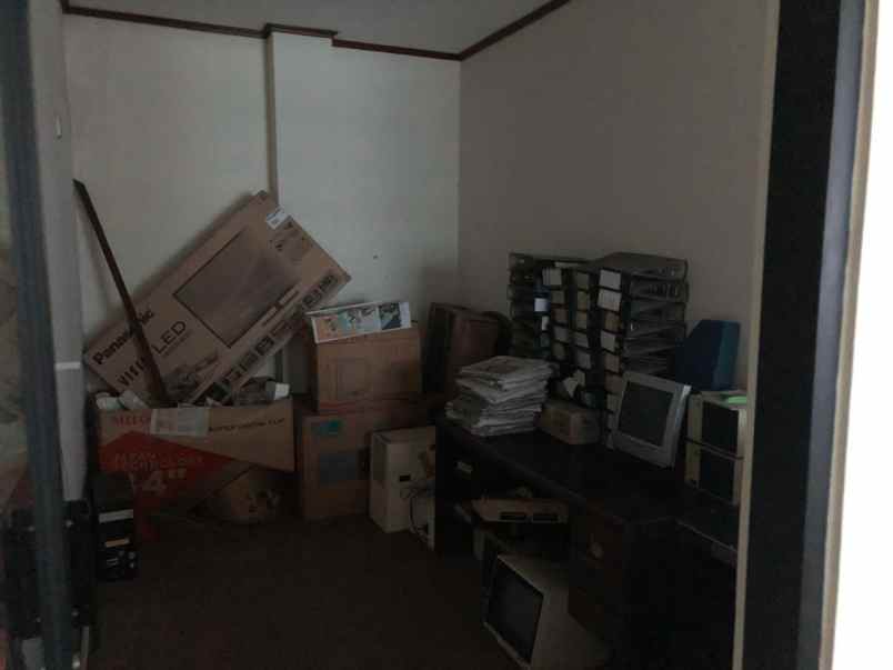 komersial hayam wuruk