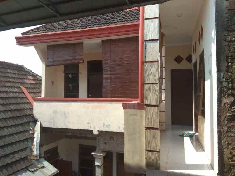 kost jl mertojoyo merjosari kec