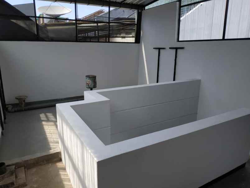 manyar rejo 1 5 lantai kosongan hadap utara