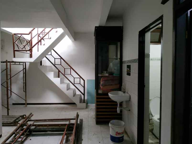 manyar rejo 1 5 lantai kosongan hadap utara