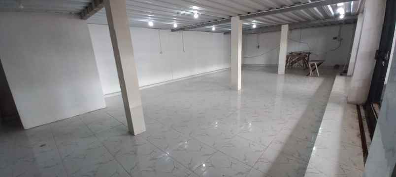 ruko super strategis di pinggir jalan raya