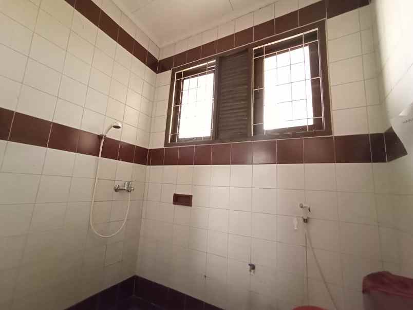 rumah 1lantai shm di bougenville antapani bandung