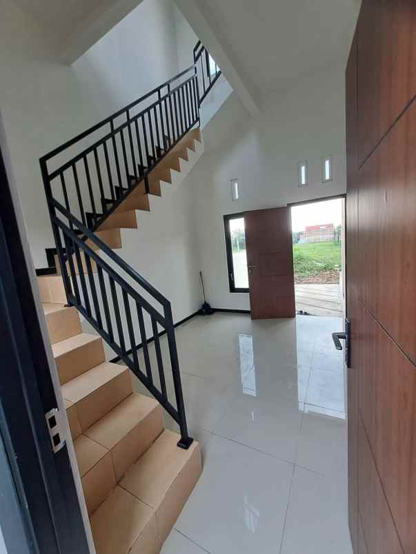 rumah 2 lantai dekat sawojajar free biaya biaya