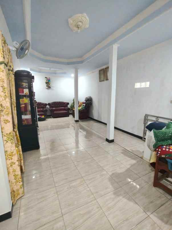 rumah 2 lantai hook di ciujung kragilan serang