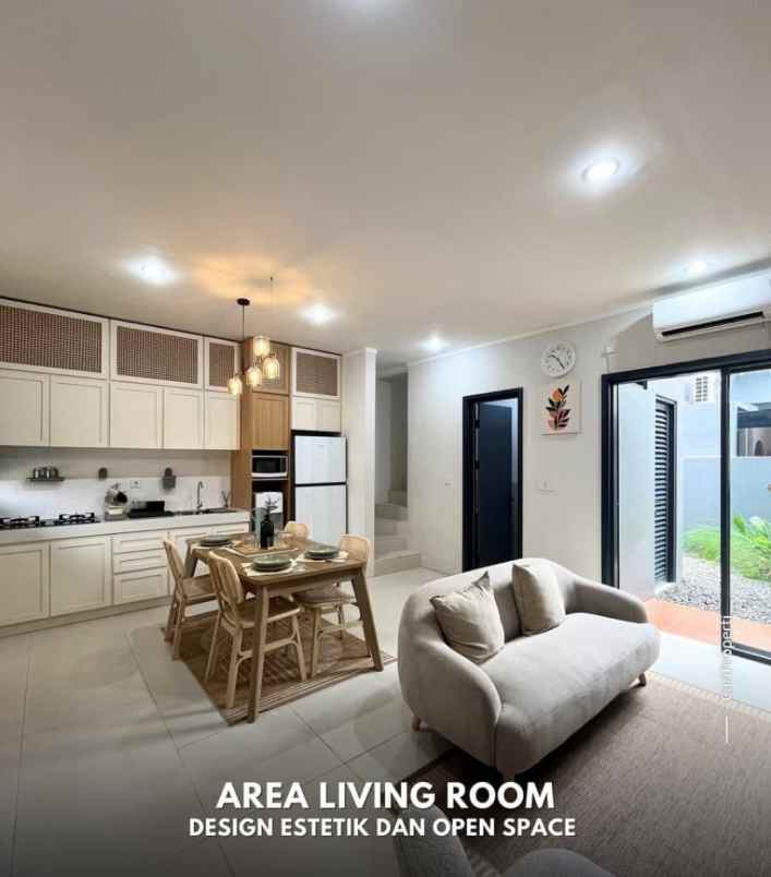 rumah 2 lantai lokasi strategis