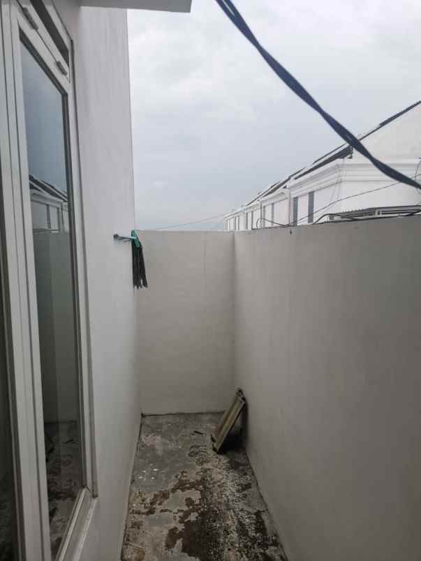 rumah 2 lantai siap huni dekat exit tol pakis