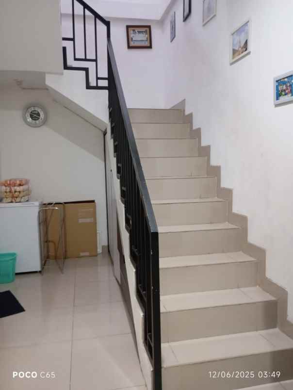 rumah bagus di sawangan depok