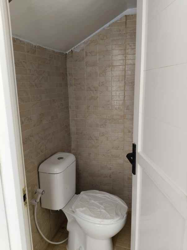 rumah bagus dp 0 di gdc cilodong depok