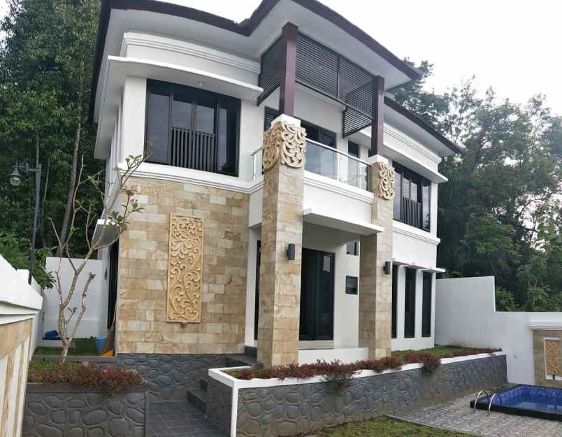 rumah bangunjiwo yogyakarta