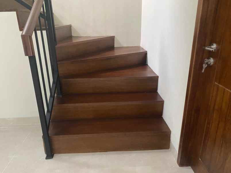 rumah baru di rawamangun jakarta timur