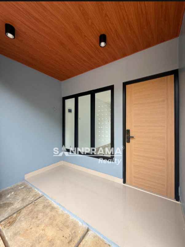rumah baru disain modern dalam cluster di limo cinere