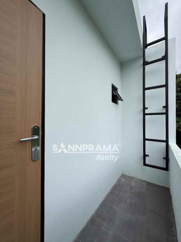 rumah baru disain modern dalam cluster di limo cinere